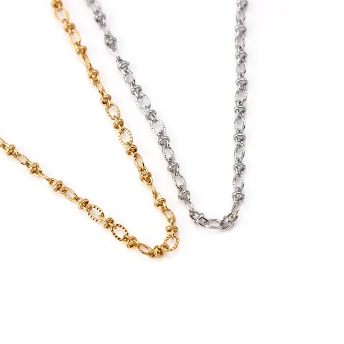 Colar em Aço Dourado Corrente
