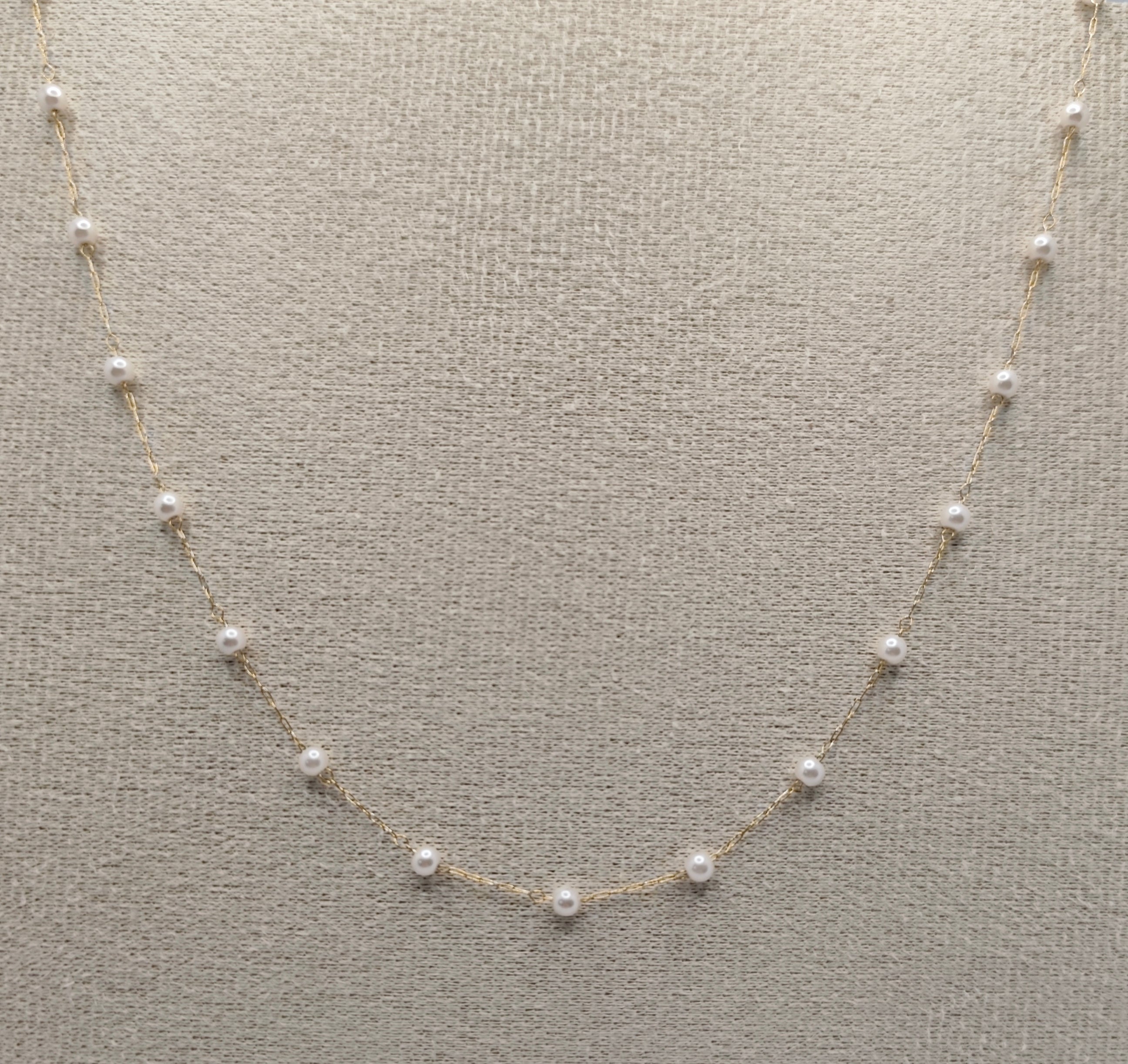 Colar Aço Dourado com Pérolas