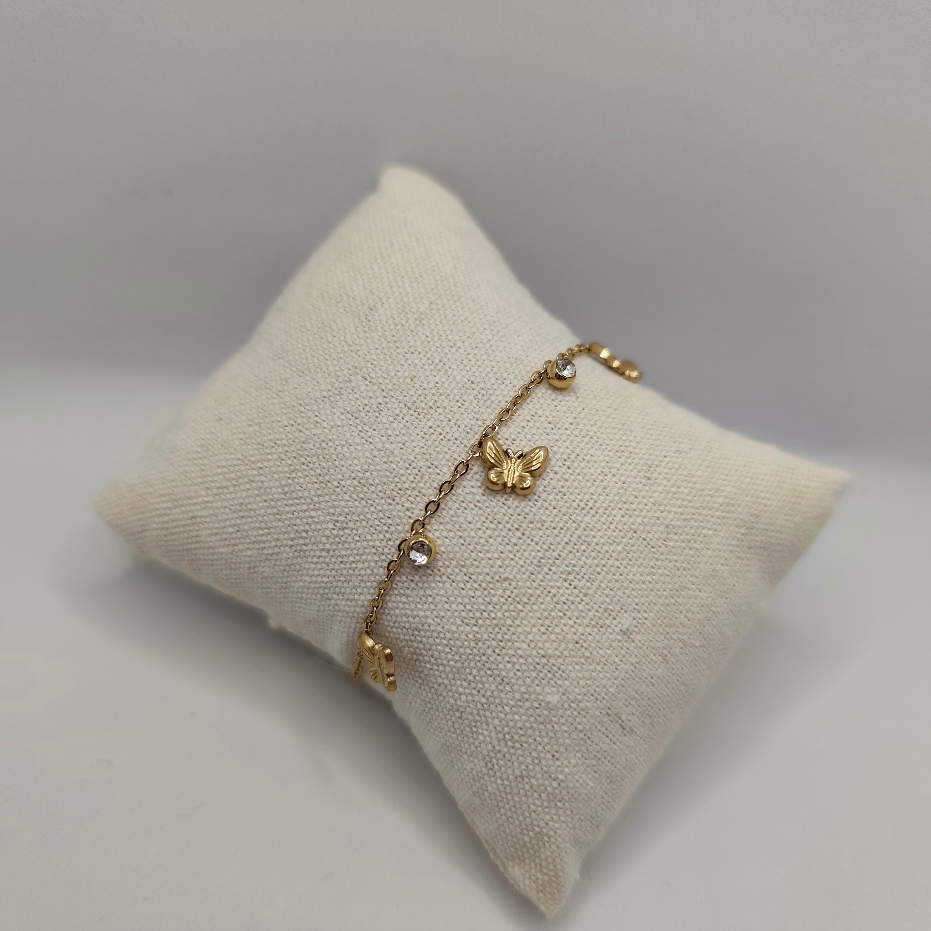 Pulseira em Aço Dourado Borboletas e Zircónias