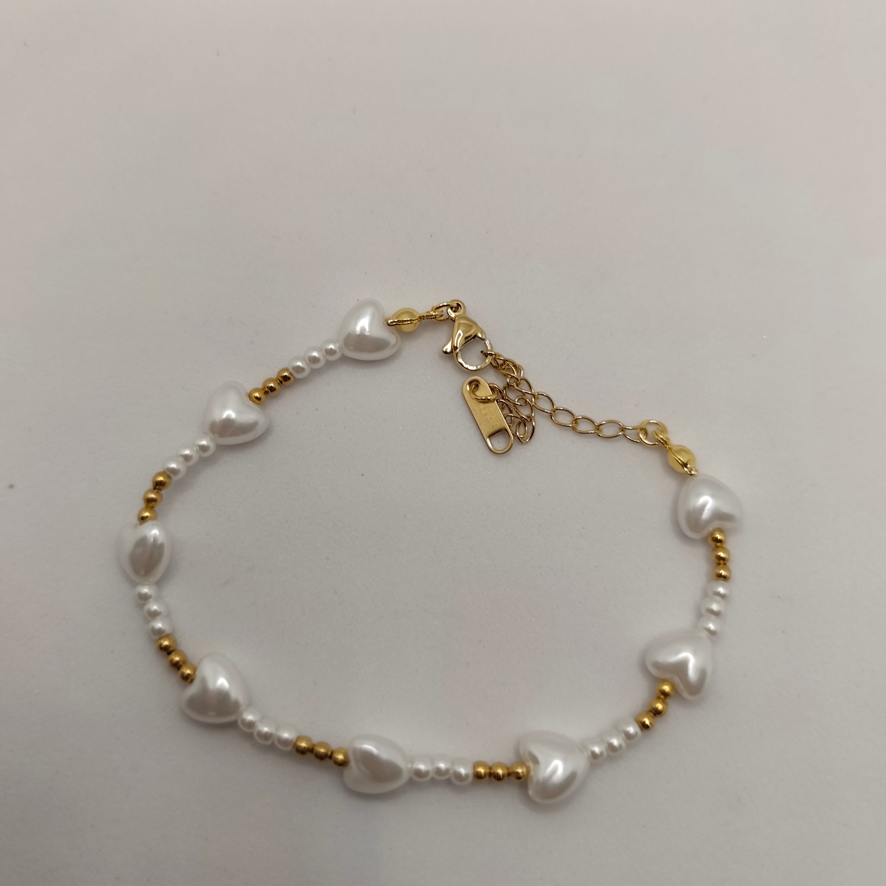 Pulseira Aço Dourado Pérolas Coração