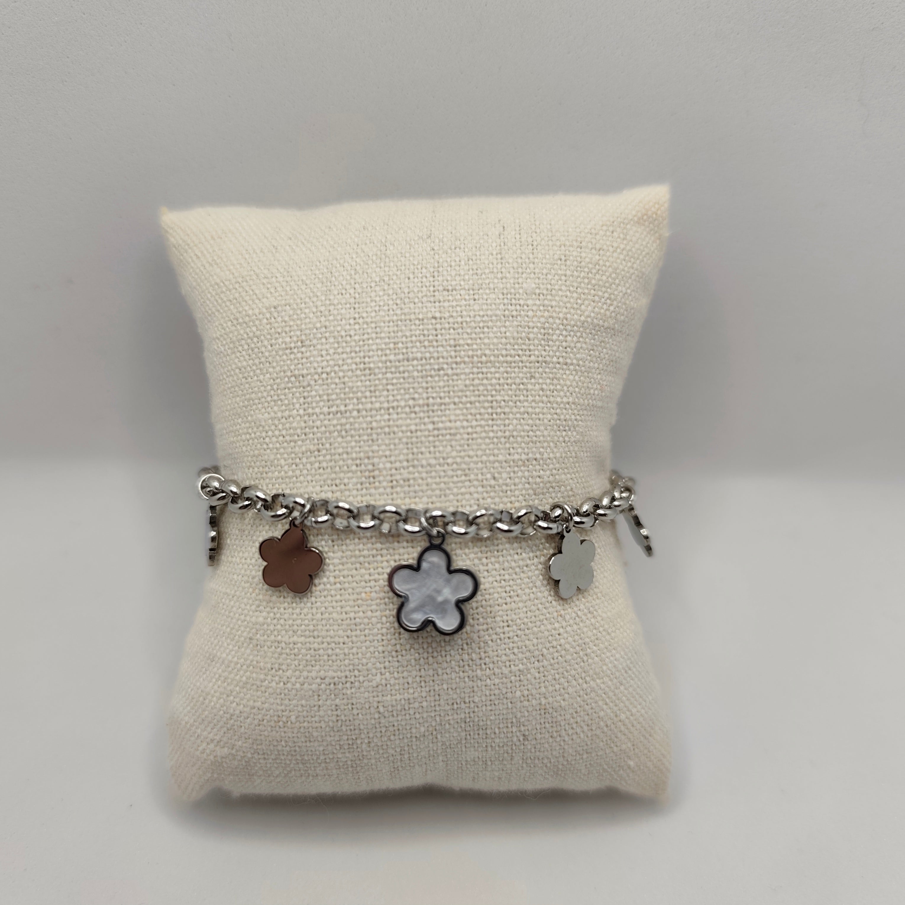 Pulseira Aço Prateado Trevos