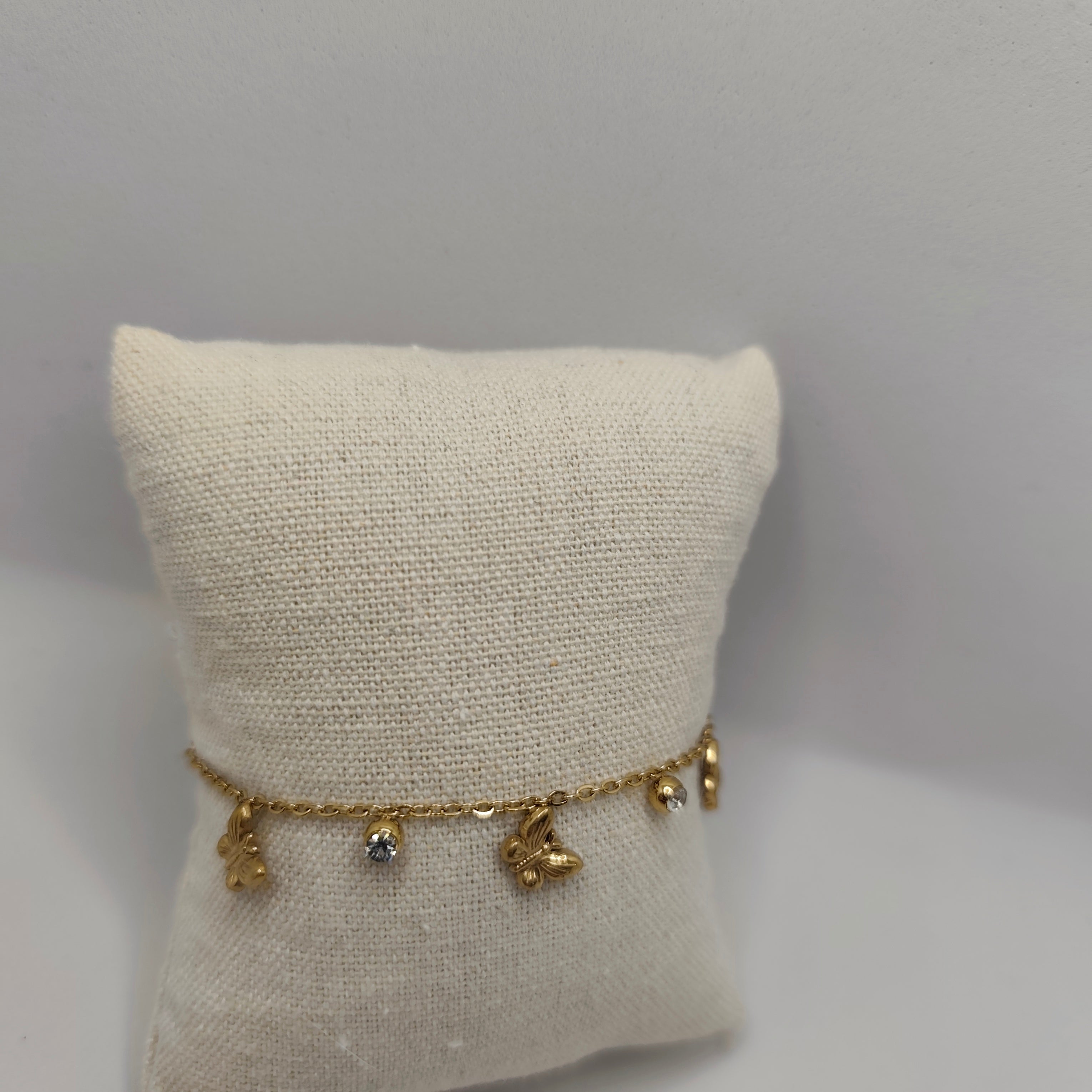 Pulseira em Aço Dourado Borboletas e Zircónias